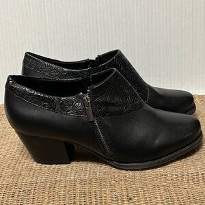 NEW BareTraps Women's Romie Black Block Heel Ankle Booties Size 10W